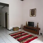 Rumah Resik Guest House